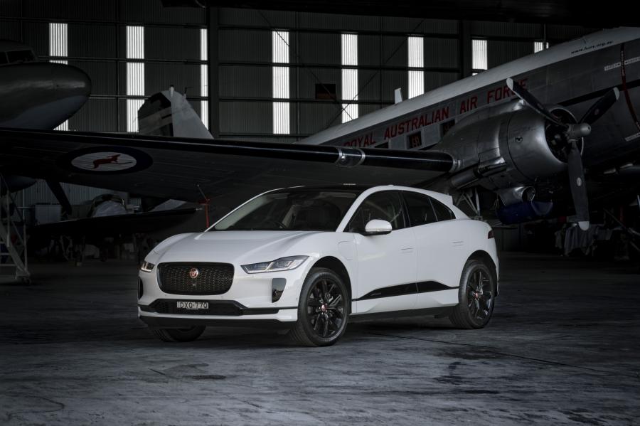  Jaguar I-Pace EV400 AWD SE 2018 года  (AU) (фото 36 из 40)